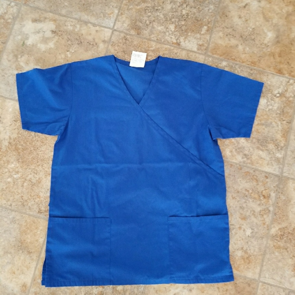 scrub top❤final price